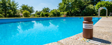 Cyanursäure im Pool: Idealwert, Wirkung und senken